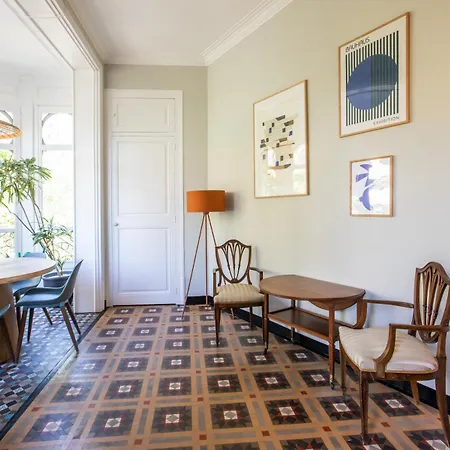 22dia1087- New 2br Flat In The Center! דירה *